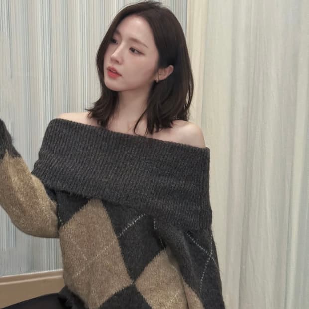 자라 다이아몬드 오프숄더 니트 원피스