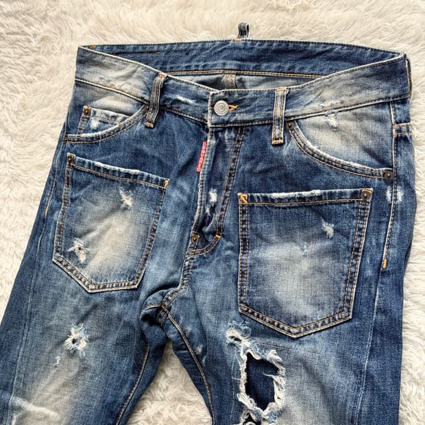 디스퀘어드2 데미지 워싱 청바지 48 