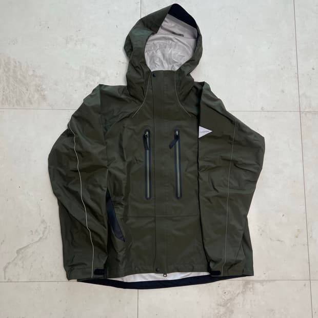 앤드원더 2.5L hiker rain jacket 카키 L 중고 판매