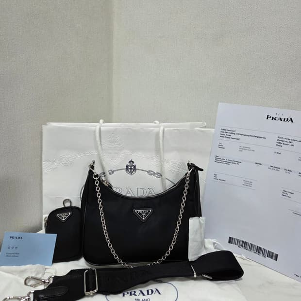 [새상품급, 25년식] 프라다 리나일론 테수토 은장 체인 호보백 