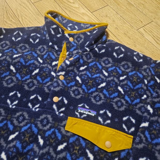 파타고니아 신칠라 헤비웨이트 패턴 아즈텍 플리스 후리스 