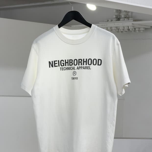 네이버후드 티셔츠