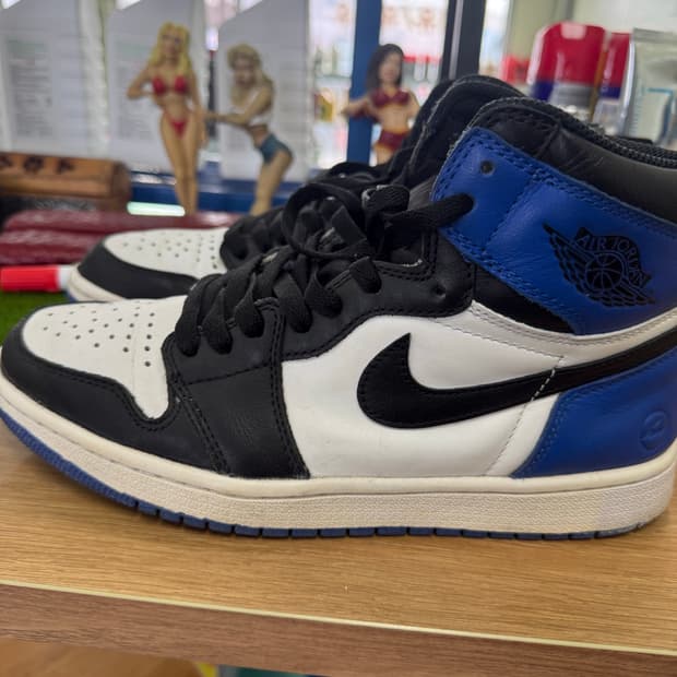 나이키조던 레트로하이 프라그먼트