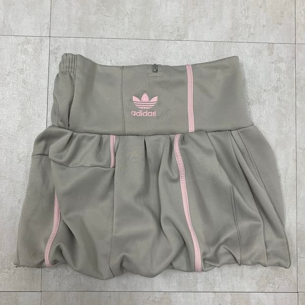 아디다스 리메이크 그레이핑크 벌룬스커트