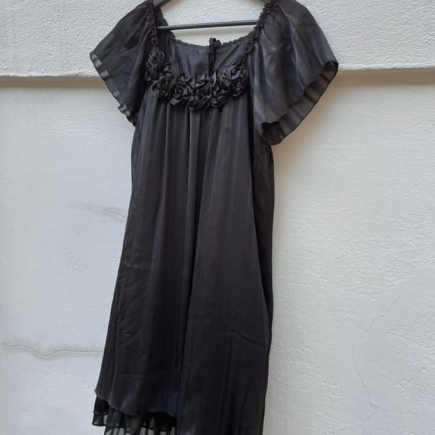블랙 로즈 드레스