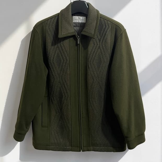 발렌시아가 울 집업 자켓