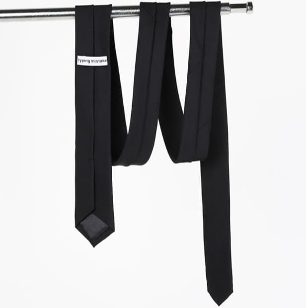 타이핑미스테이크 슬림 타이 넥타이
