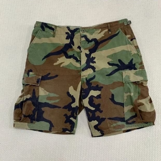 우드랜드 반바지.