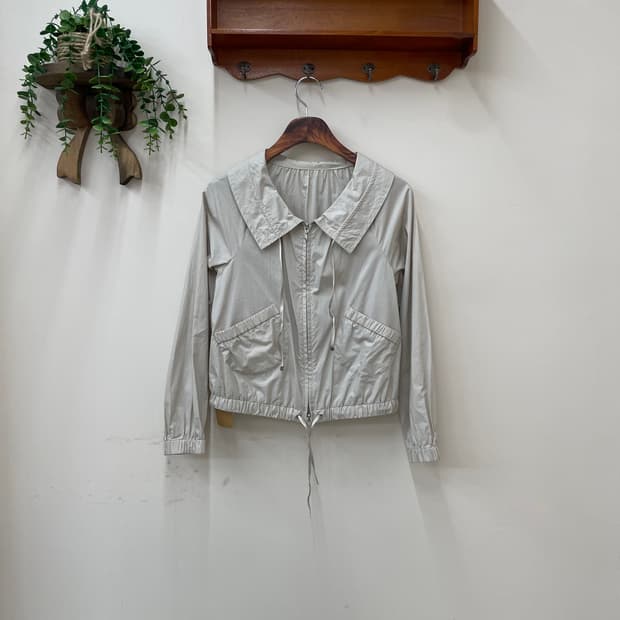 쿠미쿄쿠 로걀 카라 바람막이