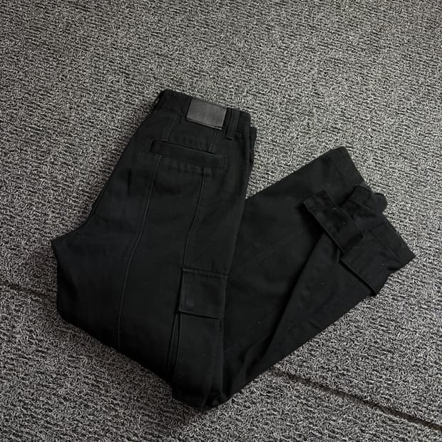 메종미네드 와이드핏 유틸리티 퍼티그 카고 팬츠 2303