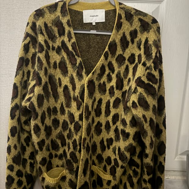 비바스튜디오 레오파드 가디건 L