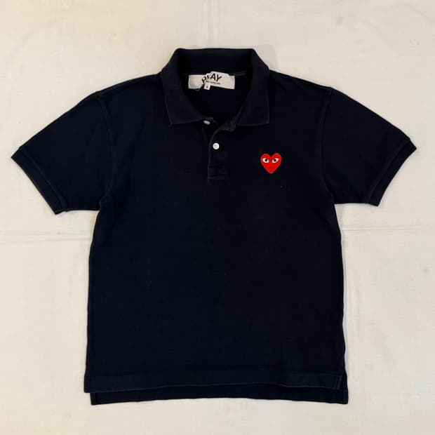 꼼데가르송 플레이 하트와펜 카라티 네이비