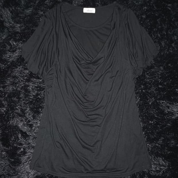 draping layered t 