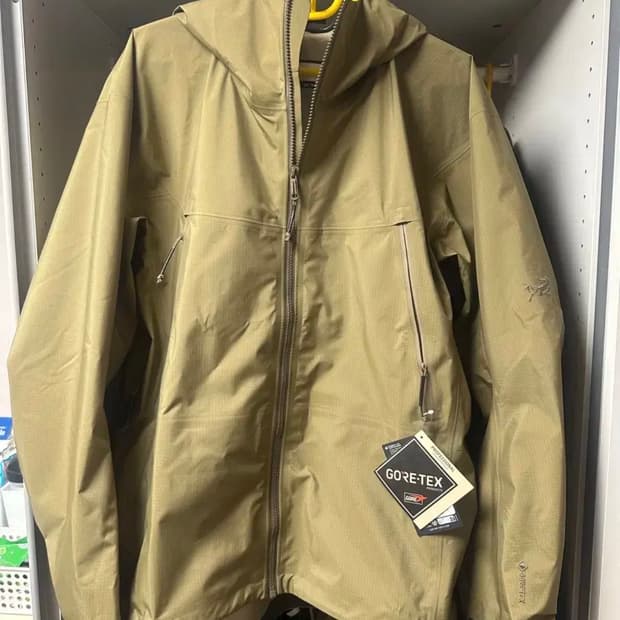 아크테릭스 알파 LT 남성용 (Gen 2.2)팝니다 사이즈M