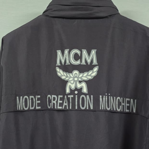 MCM 모드 크리에이션 뮌헨 그레이 바람막이 L