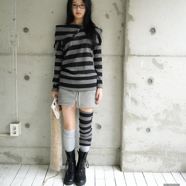 인앤양인하모니 나나 터틀넥 블랙