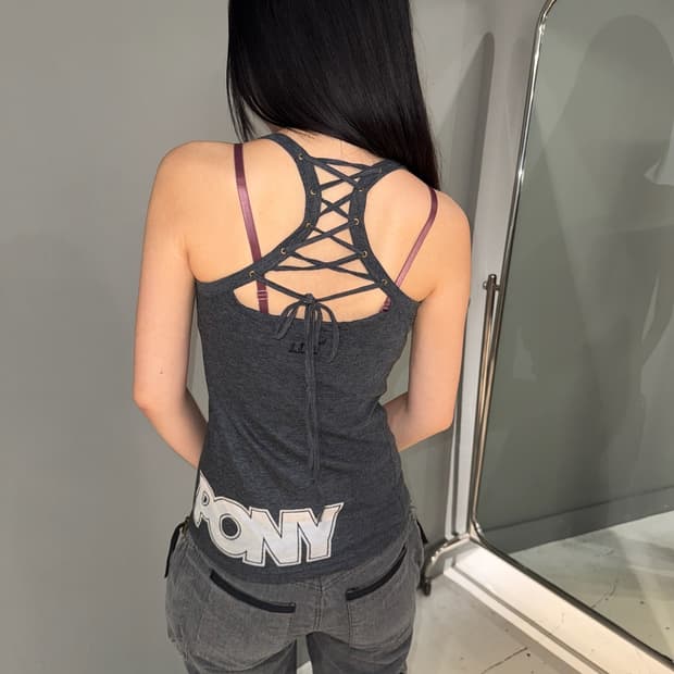Back eyelet pony lettering sleeveless