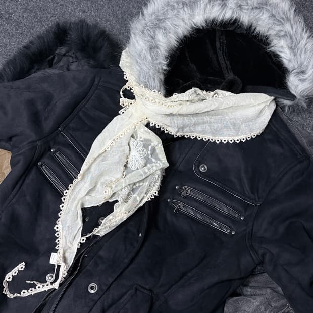 Vintage y2k punk grunge muffler