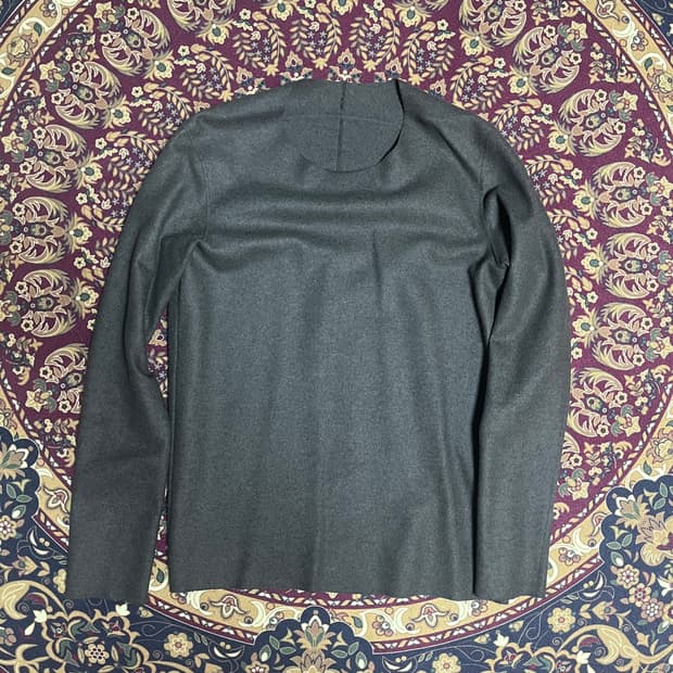 어테치먼트 케시미어 니트롱슬리브