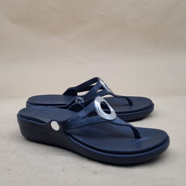 크록스 써클 웨지플립 쪼리샌들 240