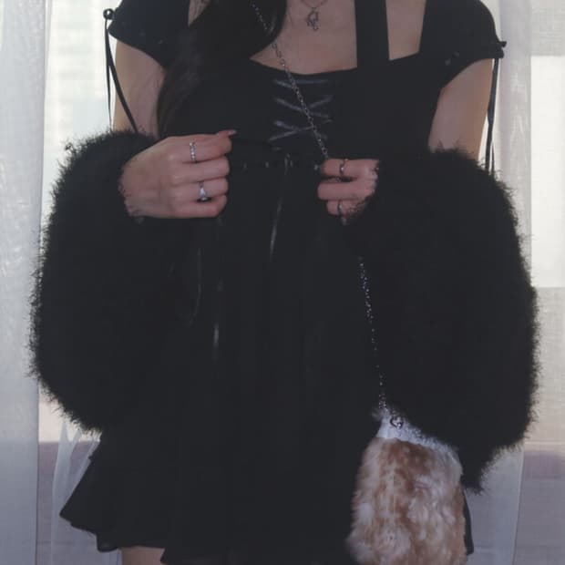 엔젤넘버555 스노우 엔젤 블라우스 블랙