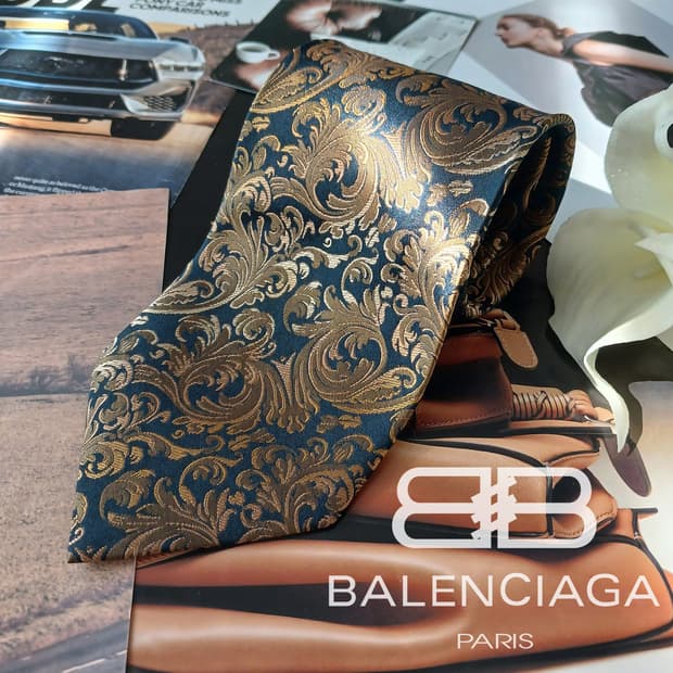 발렌시아가 실크 바로크 자카드 넥타이 9.6cm A+등급 A18871
