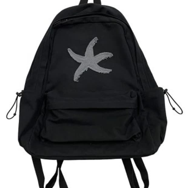 더콜디스트모먼트 백팩