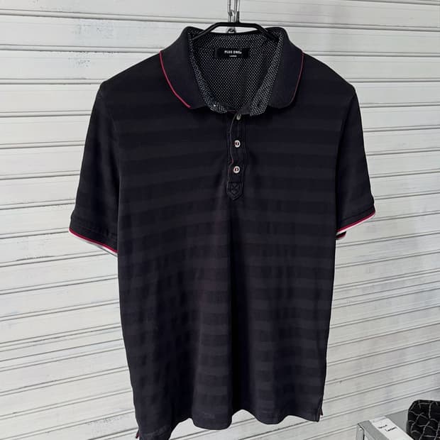 Plus One border pk tee