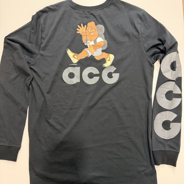 Nike Sportswear ACG Long Sleeve T-Shirts