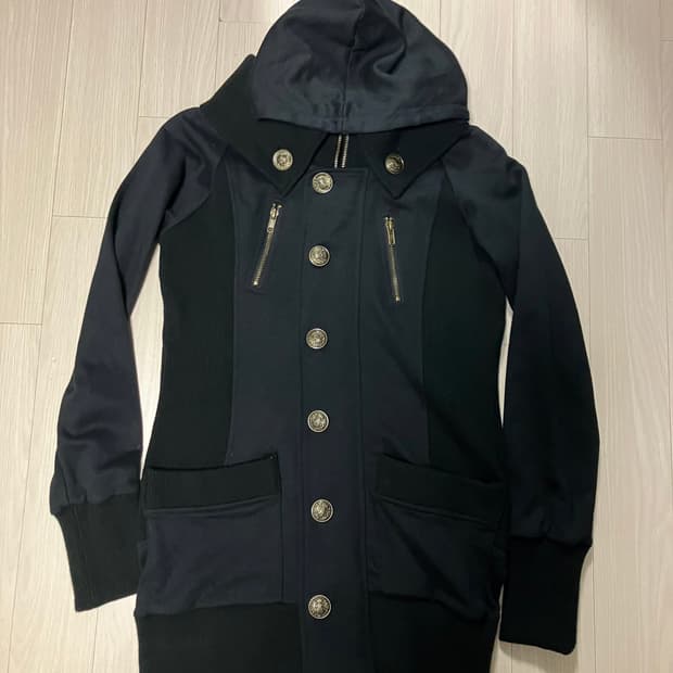 vtg black hood button onepie