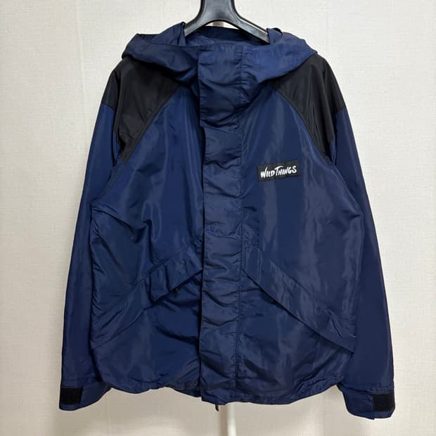 와일드띵스 X 타케오 키쿠치 나일론 데날리 윈드브레이커 / 네이비, L