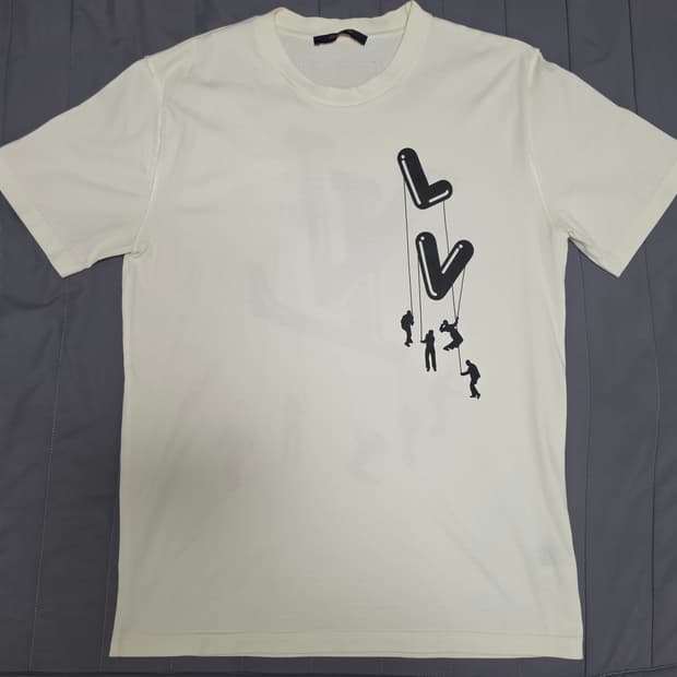 루이비통 LV 프린팅 반팔 티셔츠 XL 100-105사이즈
