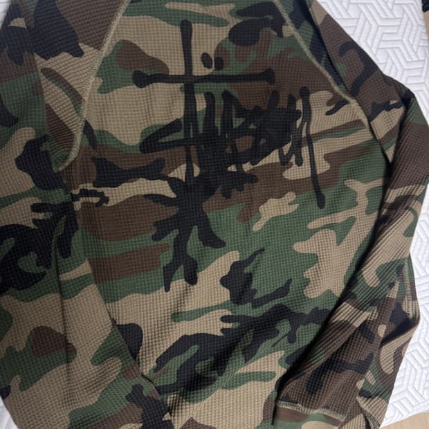 스투시 카모 롱슬리브 써멀