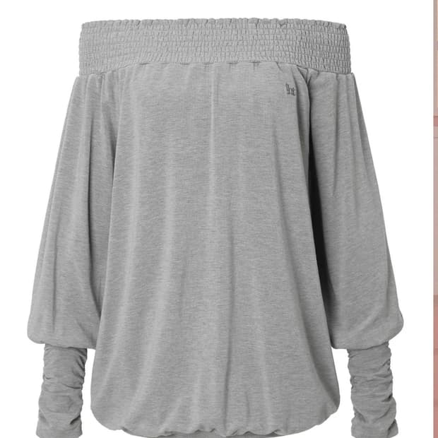 쓰리타임즈 bell shirring top 벨 셔링 탑