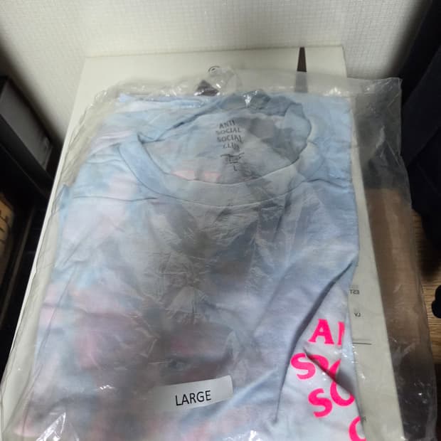 [L] 안티소셜클럽 ASSC LSD 티셔츠 화이트 핑크