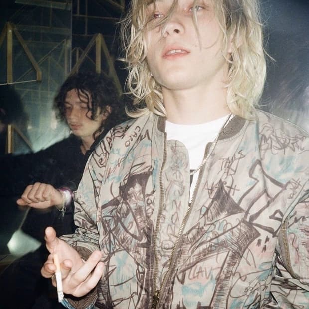 Mowalola 그래피티 봄버 L