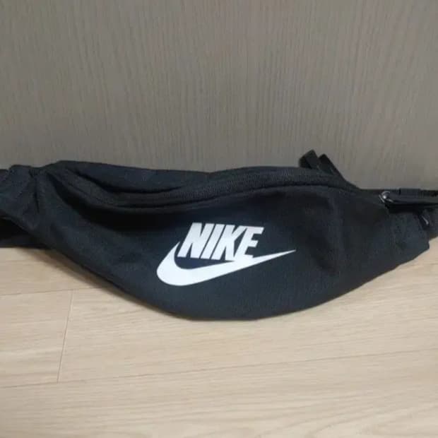 나이키 힙색가방