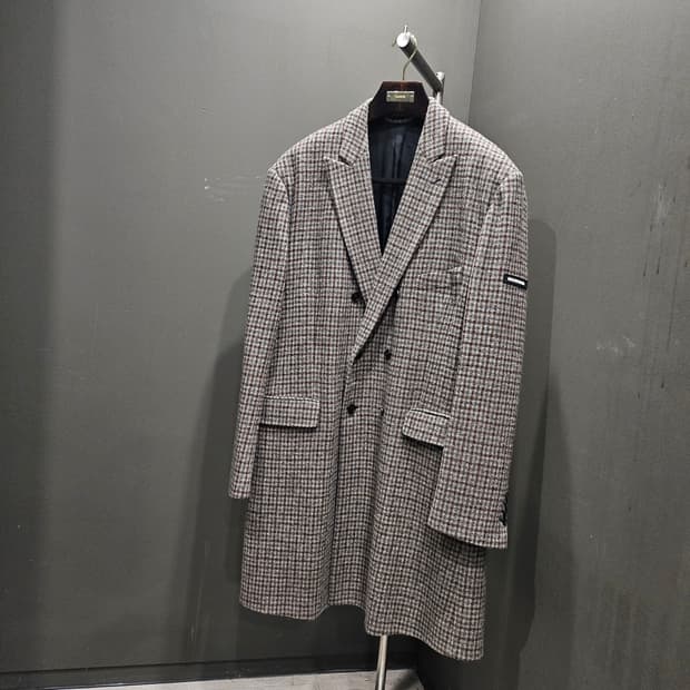 발렌시아가 하운드투스 테일러드 패치로고 코트