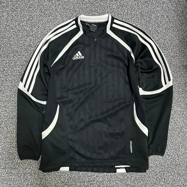 (M추천) 아디다스 검흰 반집업 져지