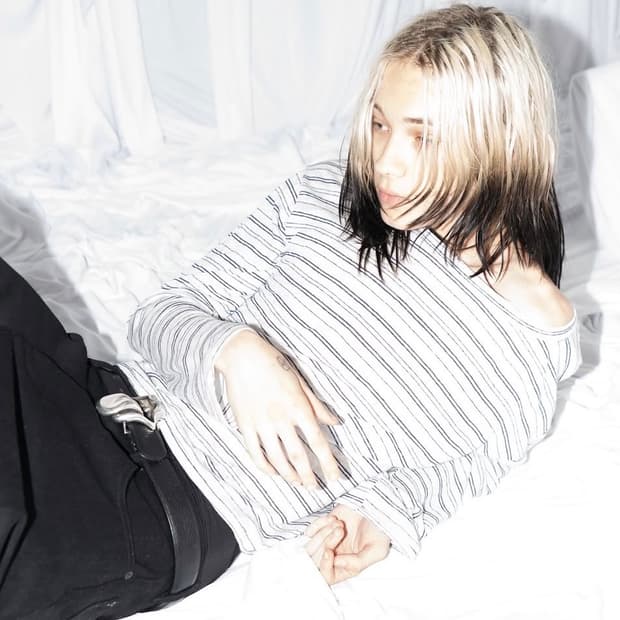 Ktwo studios 스트라이프 롱슬리브