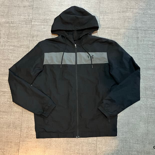 Underarmour 언더아머 가슴로고 러닝 바람막이 후드자켓