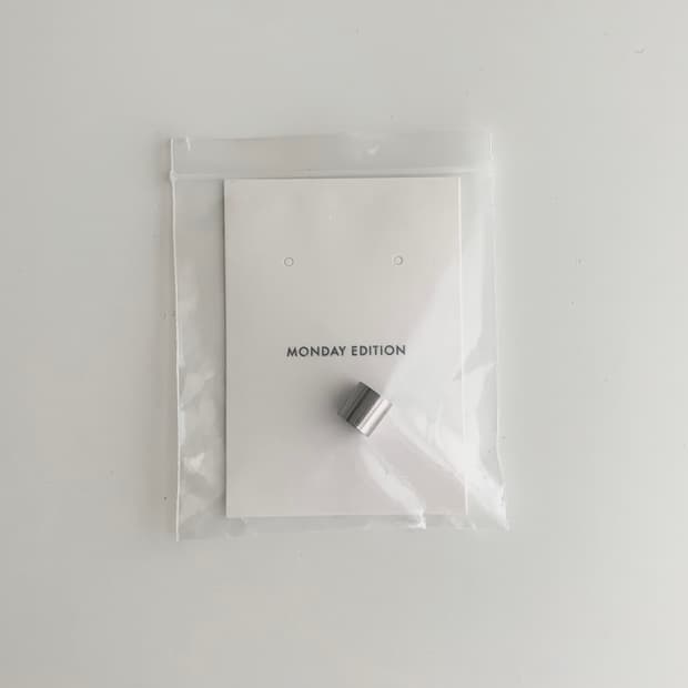 Monday edition 이어커프