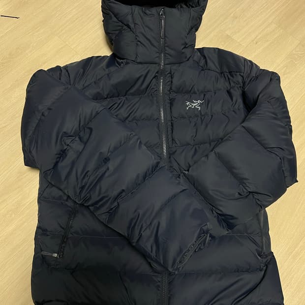 아크테릭스 토륨 후디 블랙사파이어 m