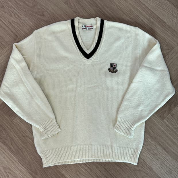 맥그리거 아이비 브이넥 니트 L