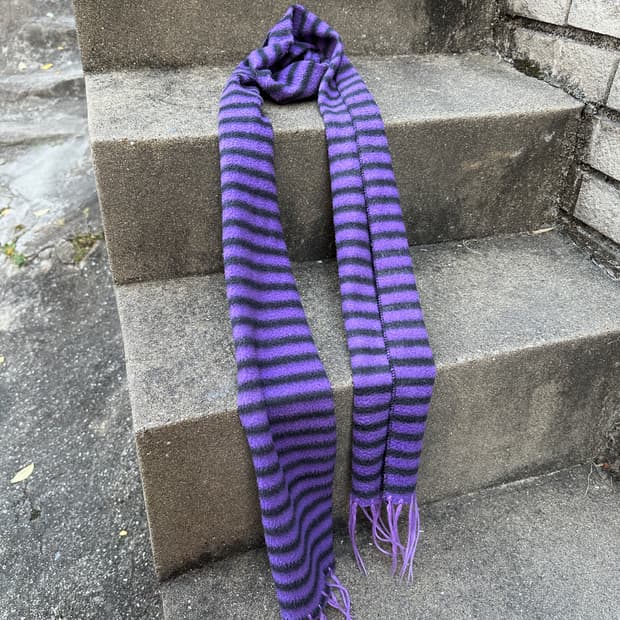 Vintage purple stripe muffler
