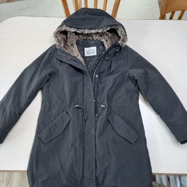 L100 리바이스 여성용 피쉬테일 야상패딩 블랙 L-684