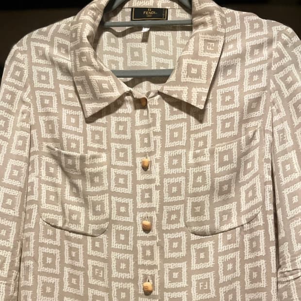 정품 펜디 셔츠