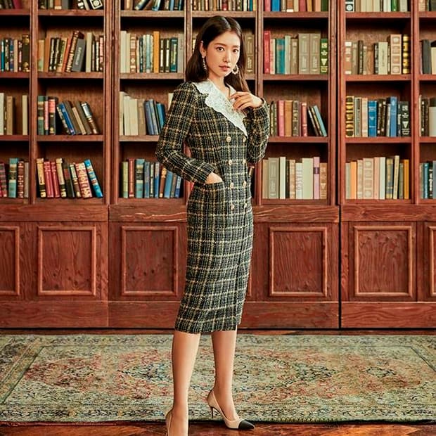 모조에스핀 레이스 카라 트위드 더블버튼 원피스 S사이즈