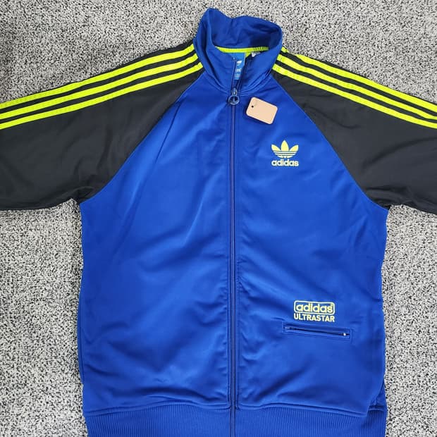 아디다스 울트라스타(Ultra Star) 트랙탑 