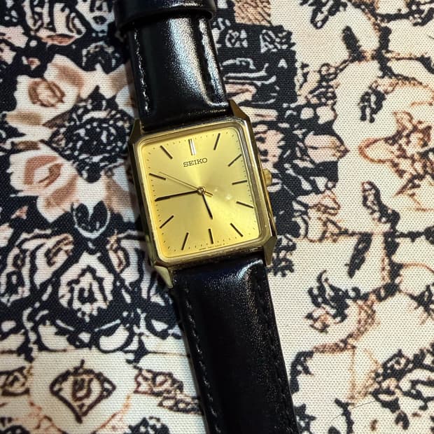 SEIKO 빈티지 쿼츠 시계